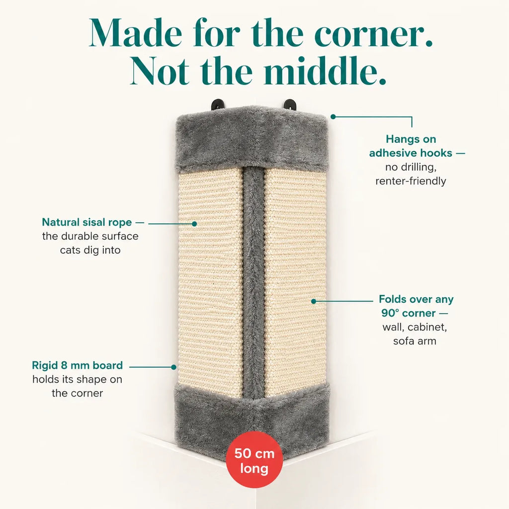 Made for the corner: 50 cm sisal scratcher feature guide