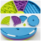 Three feeding textures: shallow cups, waves and maze in one board